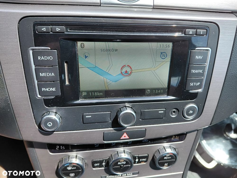 Volkswagen Passat 2.0 TDI Comfortline - 33