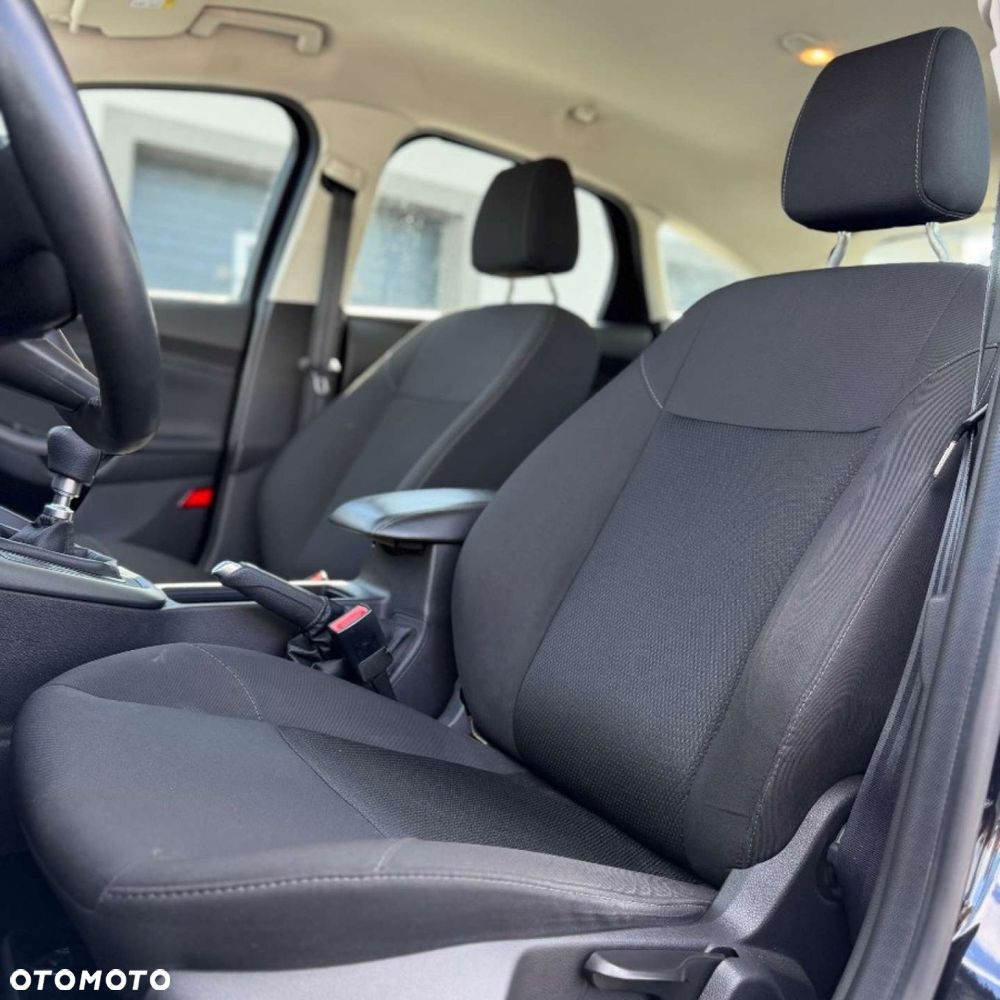 Ford Focus - 18