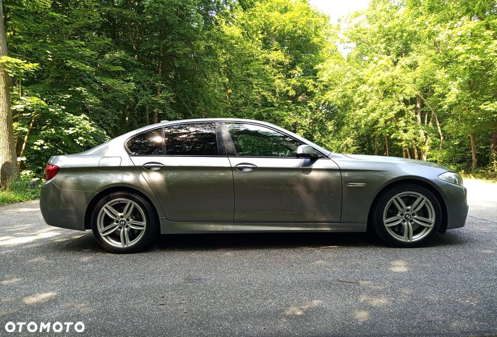 BMW Seria 5 550i xDrive Sport-Aut - 5