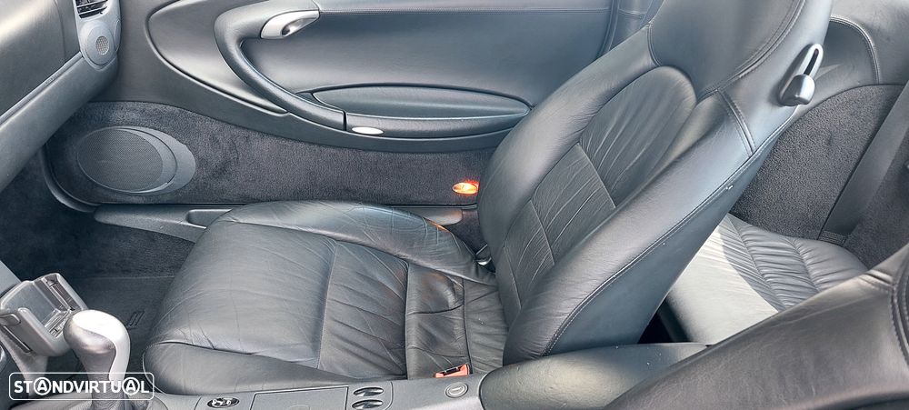 Porsche 911 (996) Carrera Coupé - 11