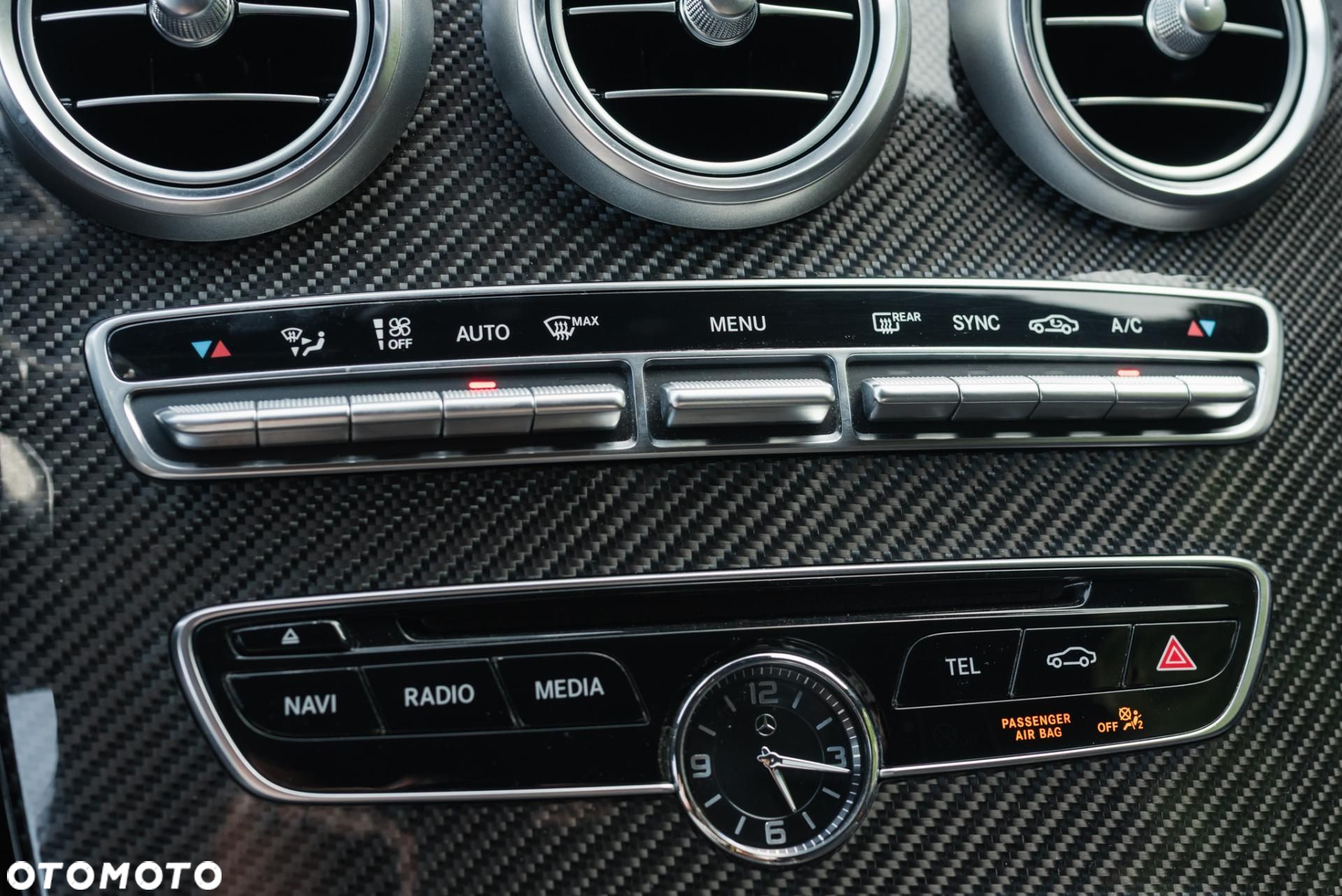 Mercedes-Benz Klasa C 450 AMG 4-Matic 7G-TRONIC - 24