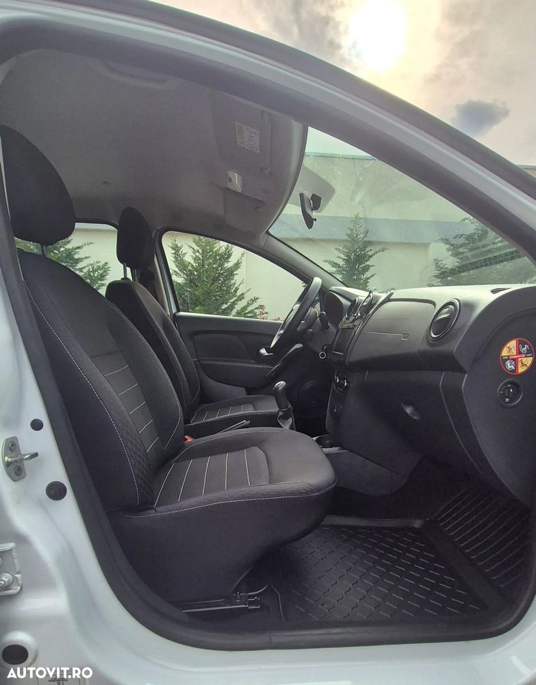 Dacia Sandero - 3