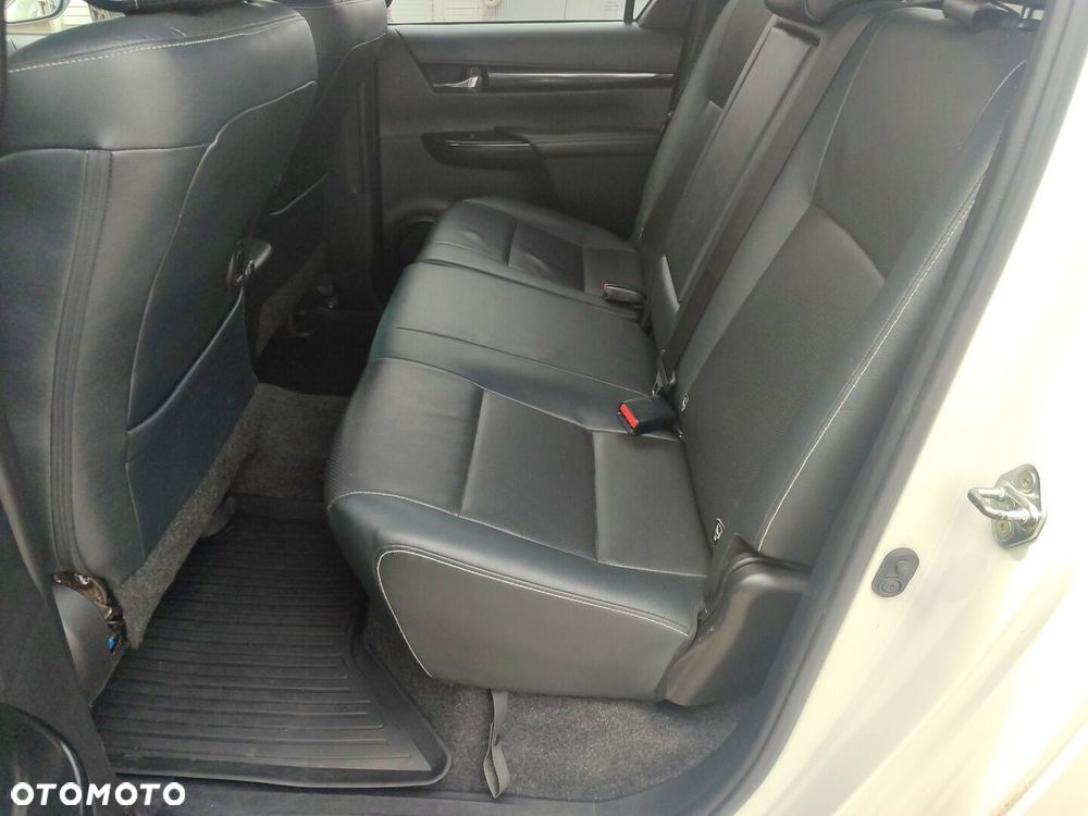 Toyota Hilux 2.4 D-4D Double Cab Dakar 4x4 - 13