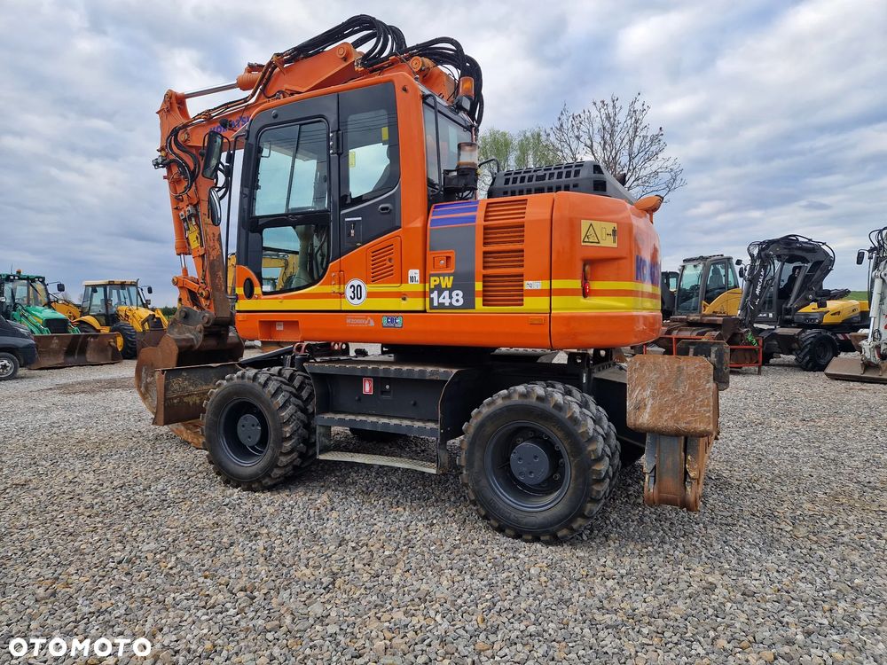 Komatsu PW148-8 - 1