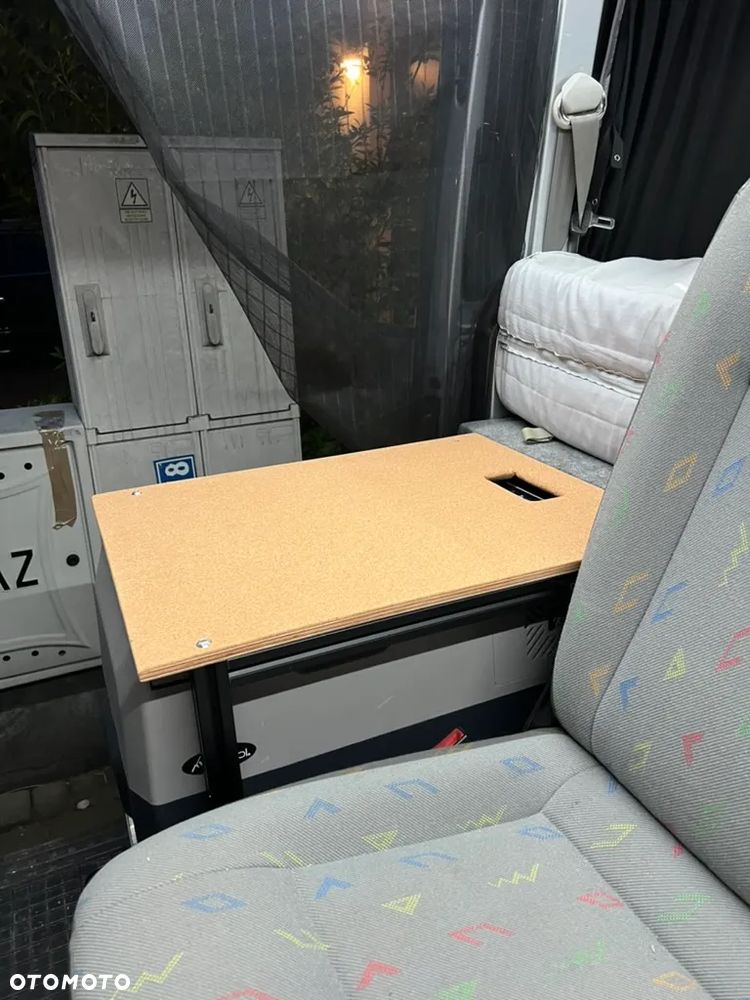 Volkswagen Transporter/Caravelle - 24