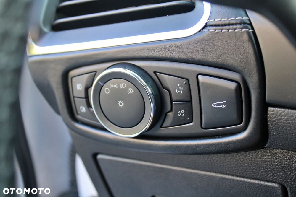 Ford Edge 2.0 TDCi Bi-Turbo 4x4 Vignale - 31