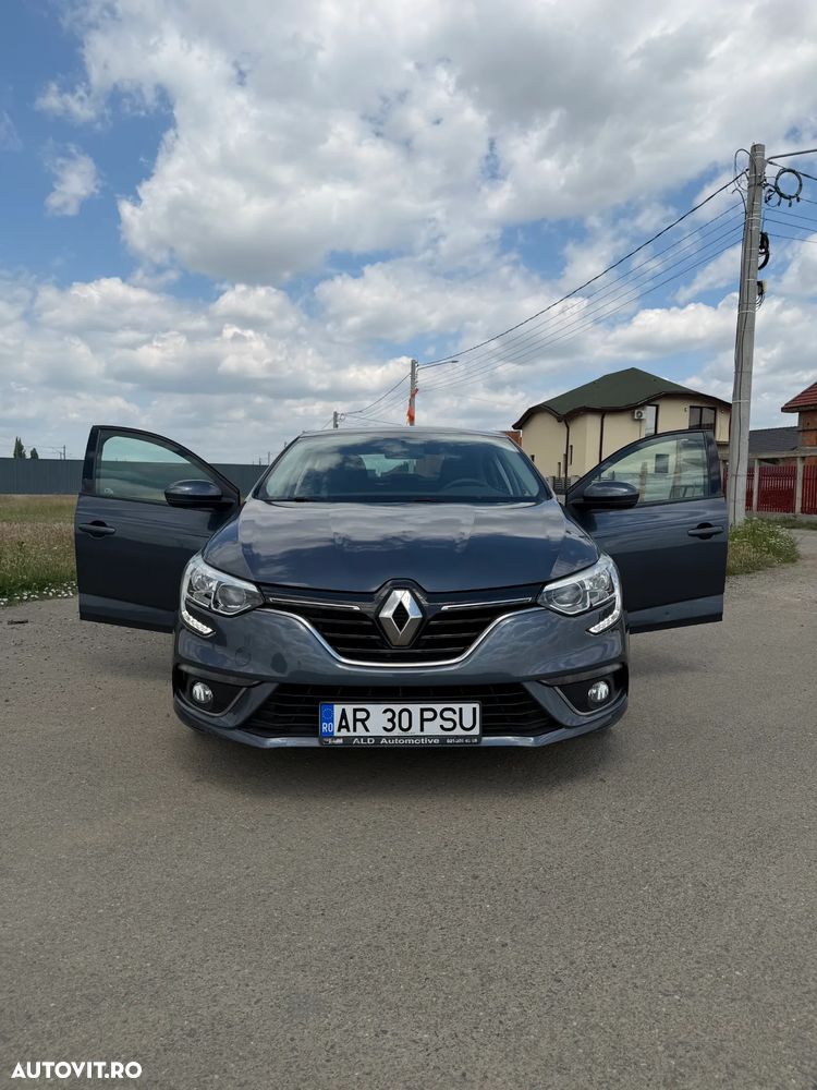 Renault Megane TCE GPF Zen - 11