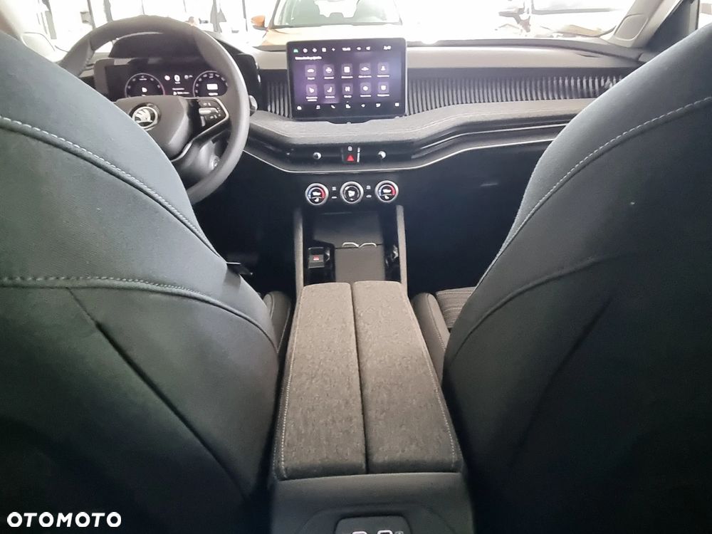 Skoda Superb 2.0 TSI Selection DSG - 19