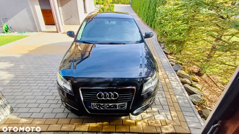 Audi A3 Sportback - 1