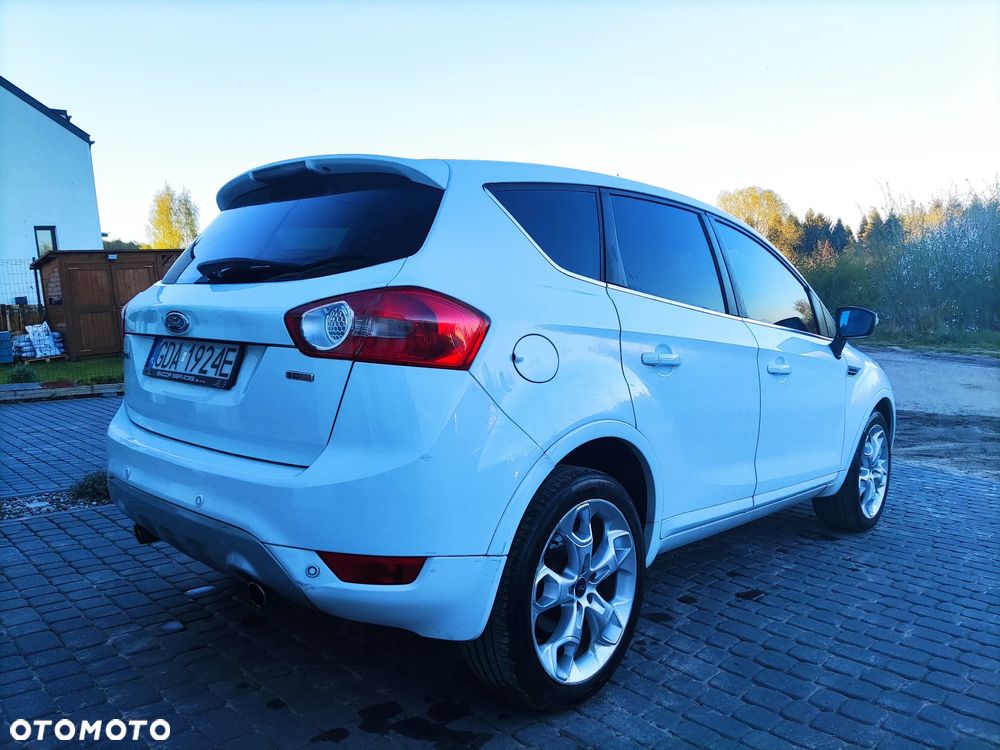 Ford Kuga 2.0 TDCi 2x4 Titanium - 3