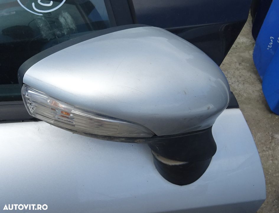 Oglinda dreapta Ford Fiesta din 2010 volan pe stanga - 1