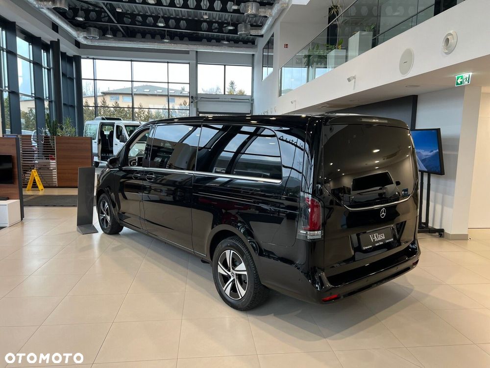 Mercedes-Benz Klasa V - 4