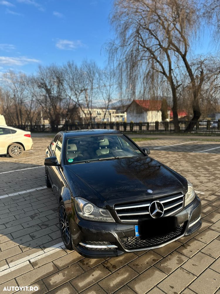 Mercedes-Benz C 250 CDI DPF 4Matic 7G-TRONIC BlueEFFICIENCY - 2
