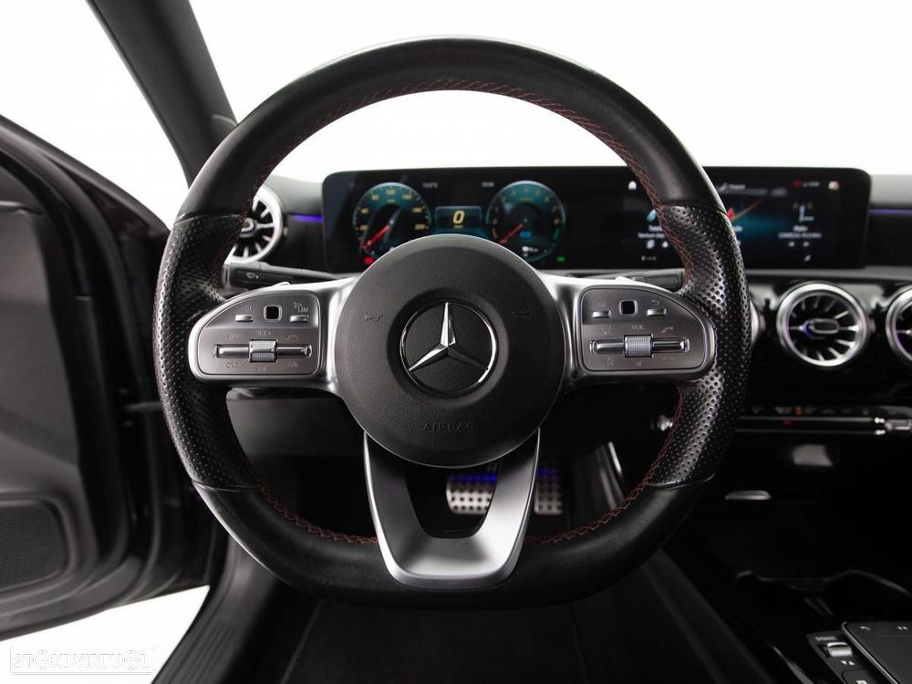 Mercedes-Benz A 250 Limousine - 18