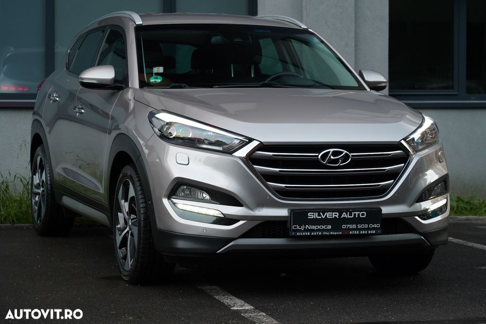 Hyundai Tucson 2.0 CRDI 4WD Automatik Premium - 25