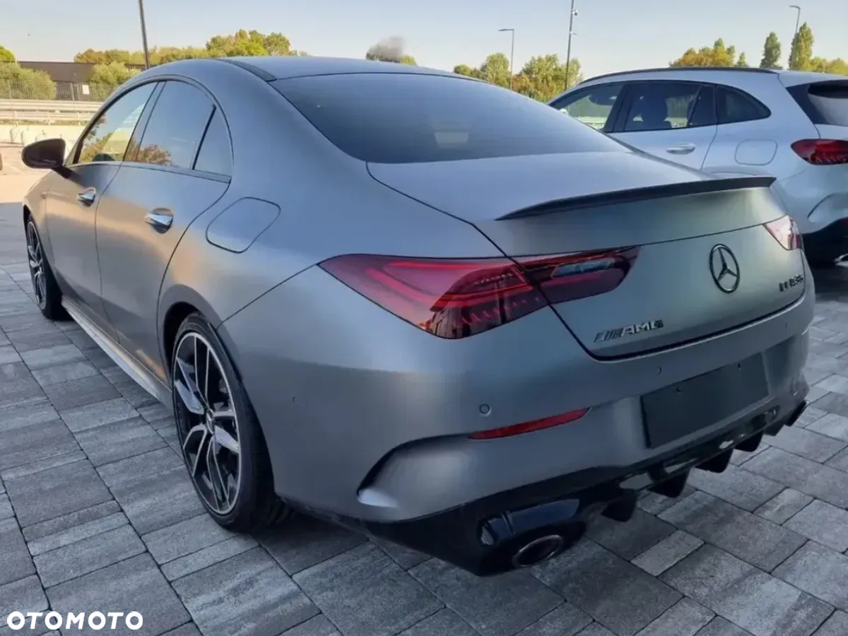 Mercedes-Benz CLA AMG 35 4-Matic 7G-DCT - 2