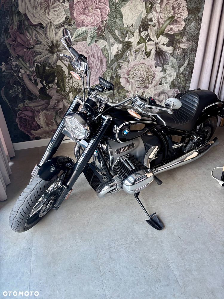 BMW R - 1