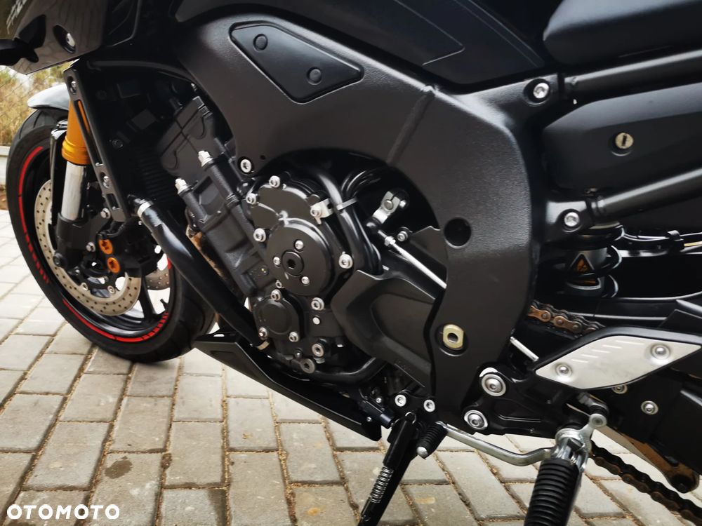 Yamaha FZ8 - 29
