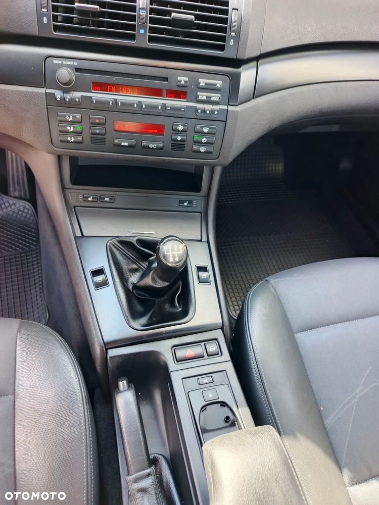 BMW Seria 3 316i - 21