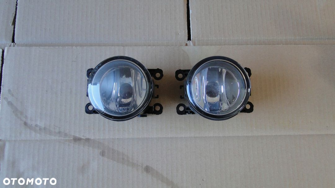 OPEL AGILA B SUZUKI SPLASH SWIFT HALOGEN LEWY PRAWY PRZÓD EUROPA - 1