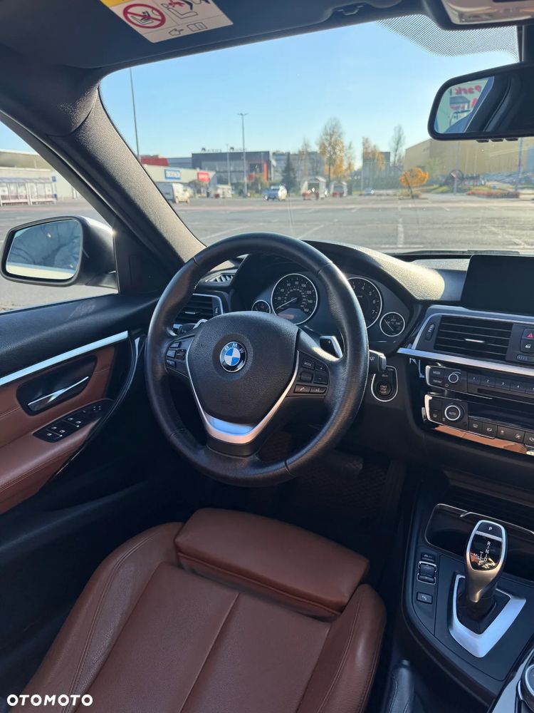 BMW Seria 3 330i Edition Luxury Line Purity - 12