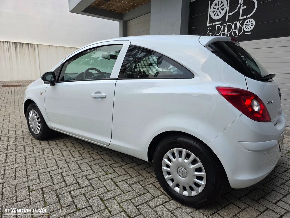 Opel CORSA VAN - 28