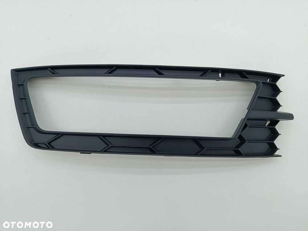 SKODA RAPID I KRATKA ZDERZAKA PRAWY PRZÓD 5JA807682 - 1