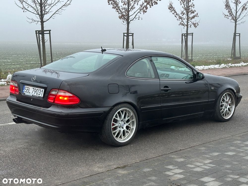 Mercedes-Benz CLK - 7