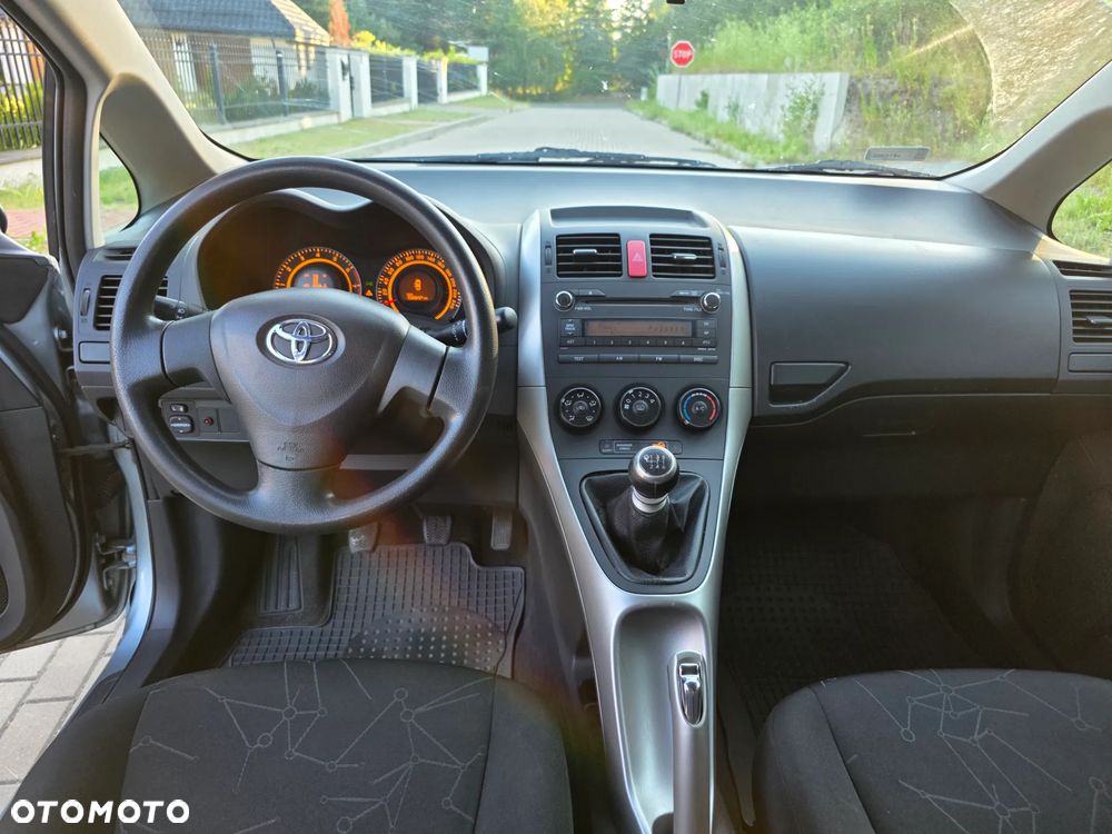 Toyota Auris 1.33 VVT-i Terra - 20