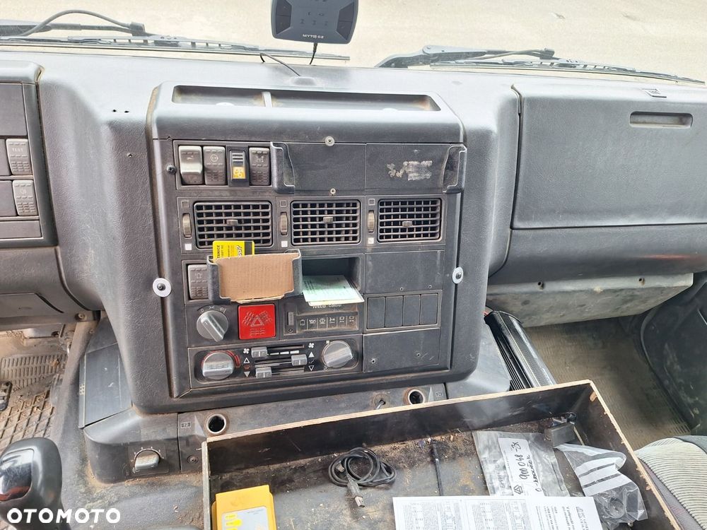 Iveco Eurotrakker 260E38 6X4 + Cifa 32 - 20