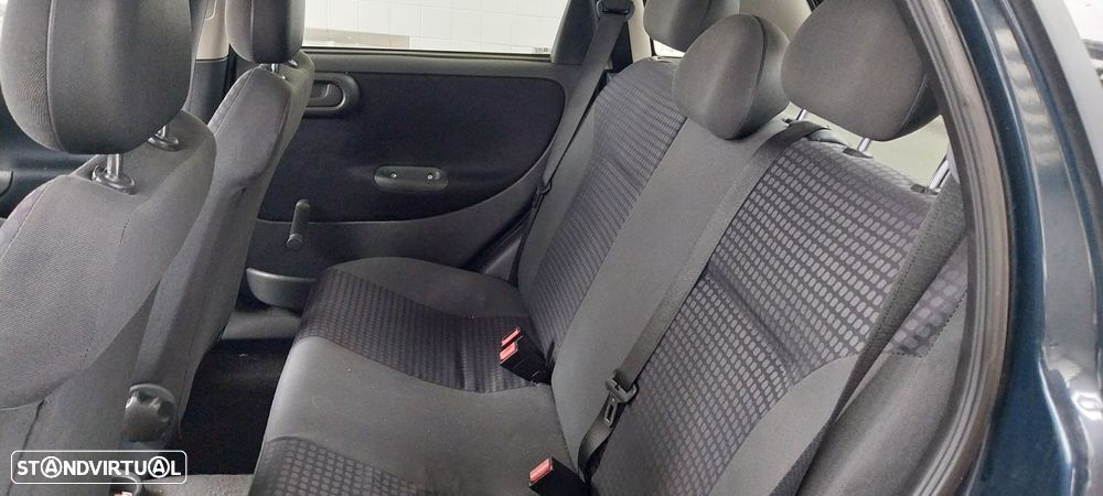 Opel Corsa 1.2 16V City - 6