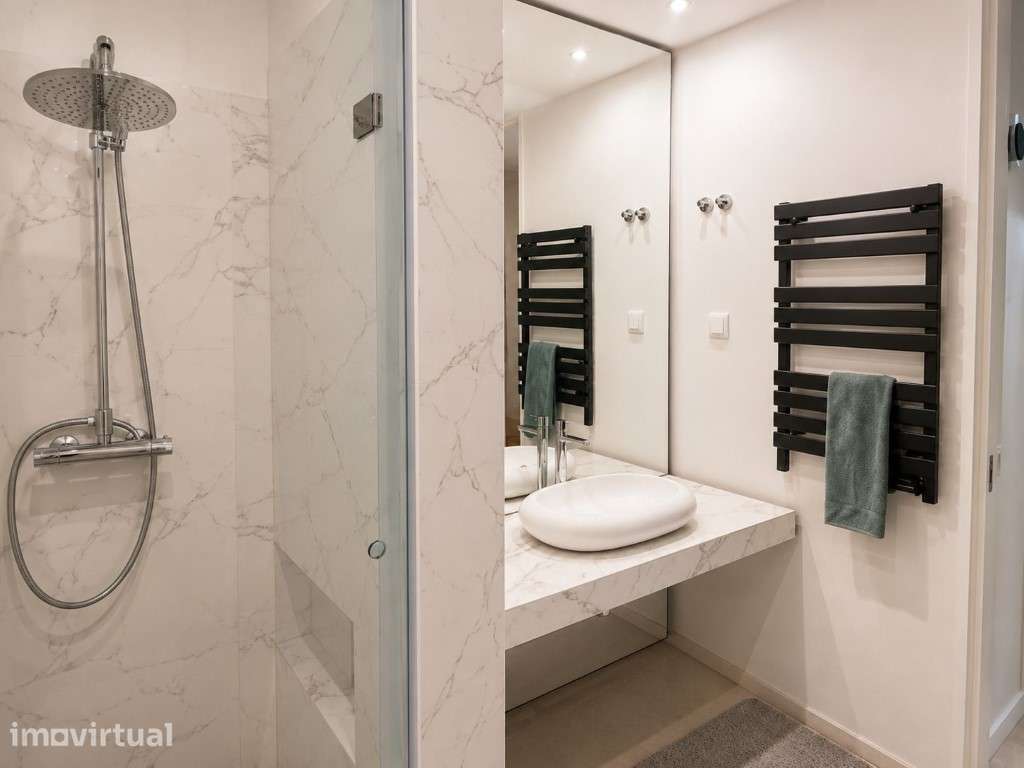 T2+1 duplex com 100m2 em Alcântara - Grande imagem: 2/12