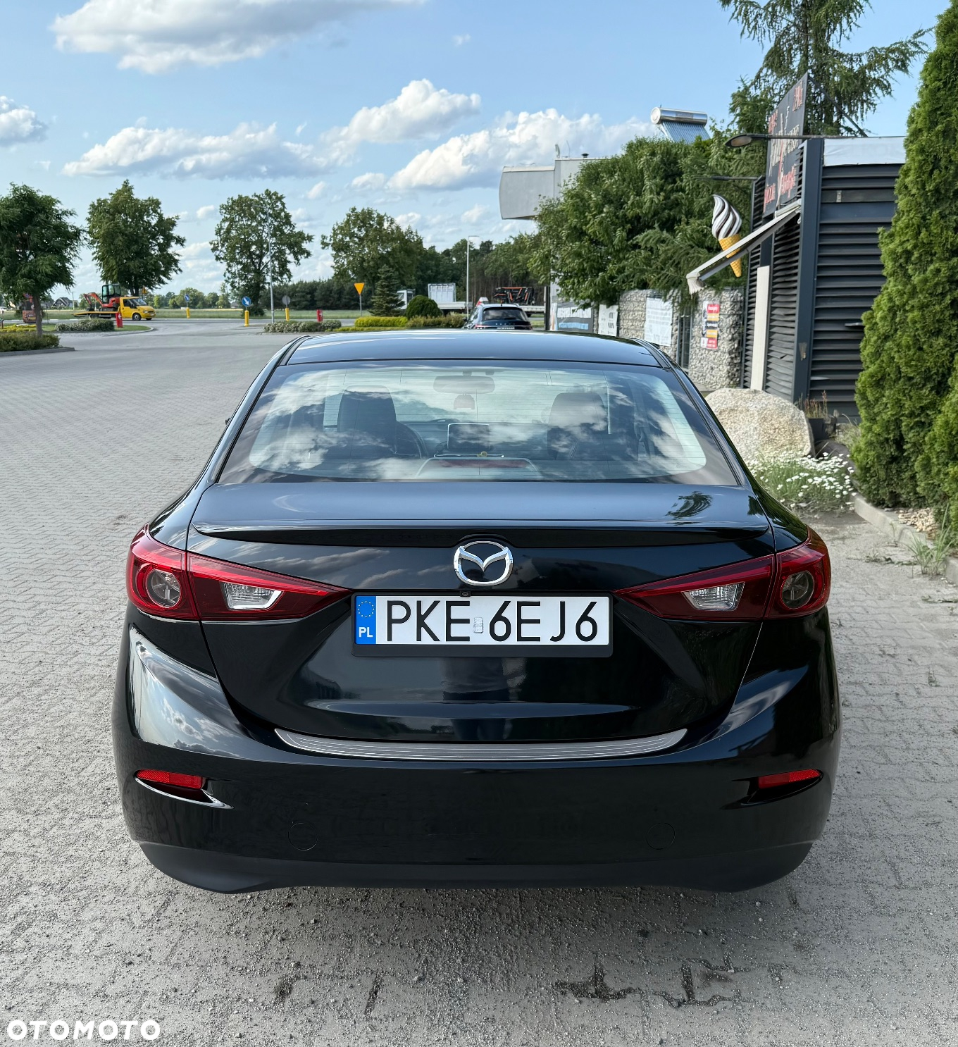 Mazda 3 - 8