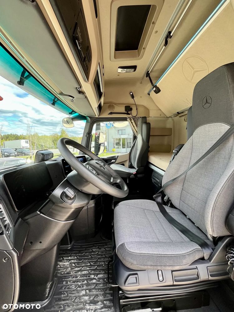 Mercedes-Benz Actros - 10