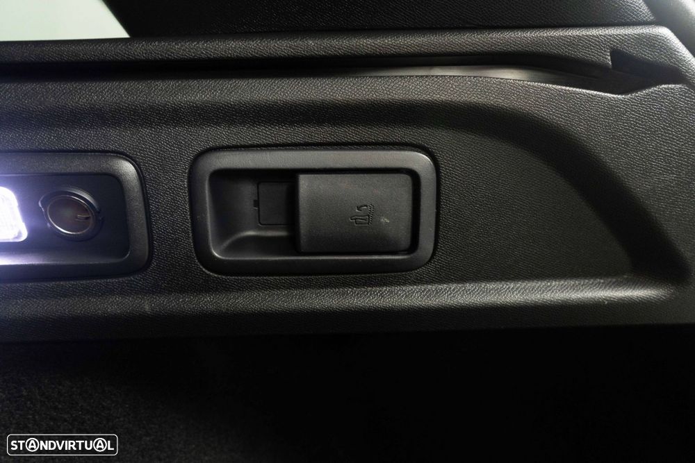 Peugeot 308 SW 1.6 Hybrid GT Pack e-EAT8 - 15