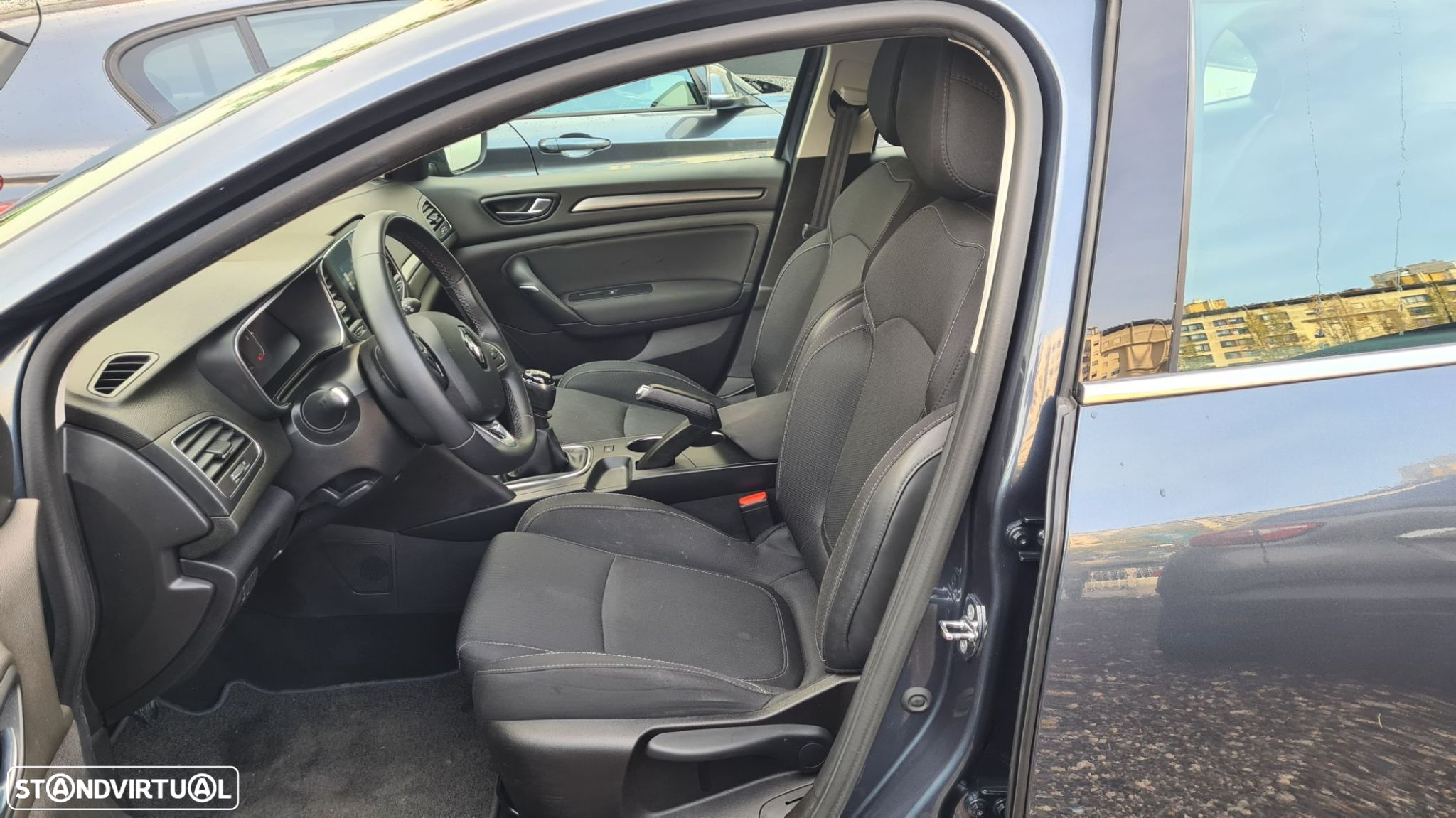 Renault Mégane 1.5 Blue dCi Intens - 38