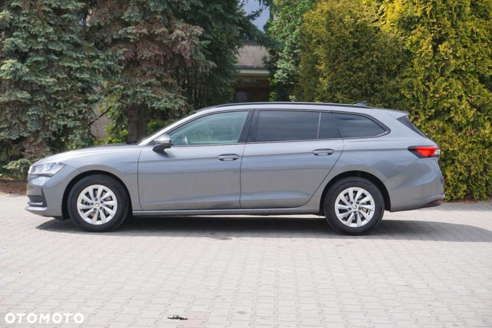 Skoda Superb 2.0 TDI SCR Essence DSG - 5