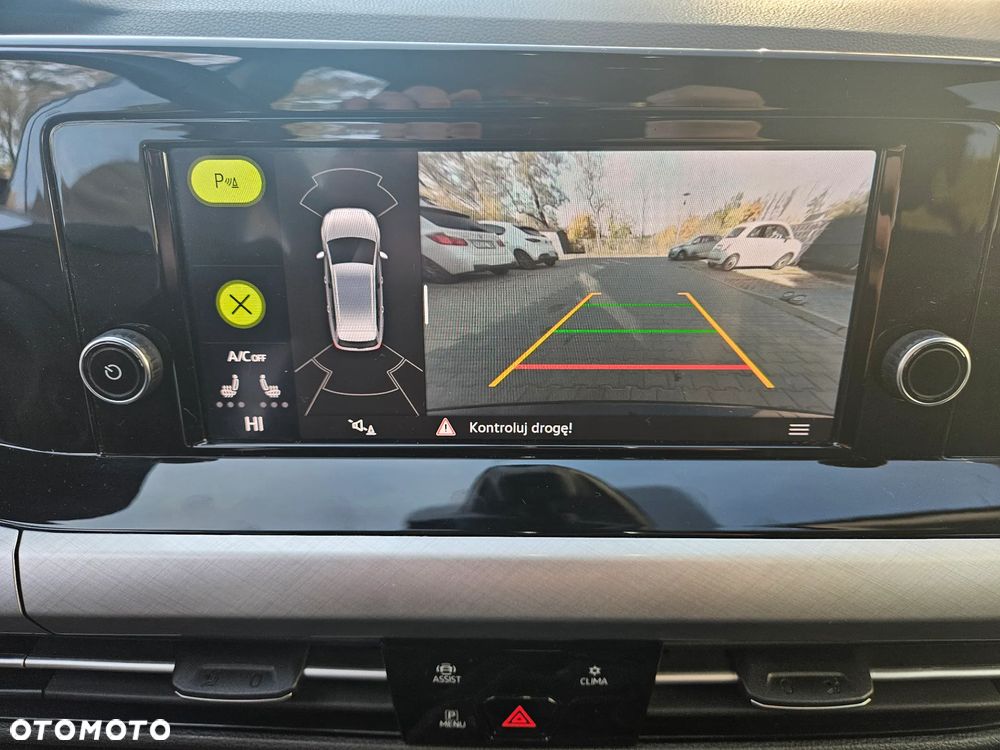 Volkswagen Golf VIII 1.5 TSI EVO Style - 16