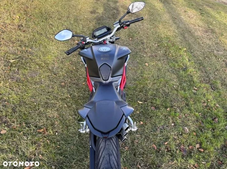 MV AGUSTA Brutale - 7