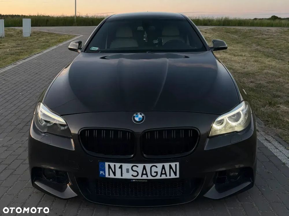 BMW Seria 5 528i xDrive - 1
