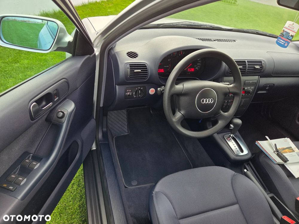 Audi A3 Sportback - 8