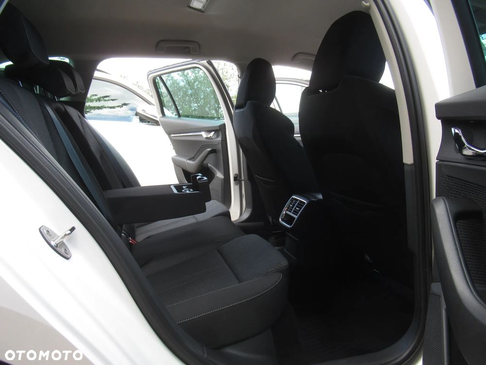 Skoda Octavia 1.5 TSI e-Tec Style DSG - 8