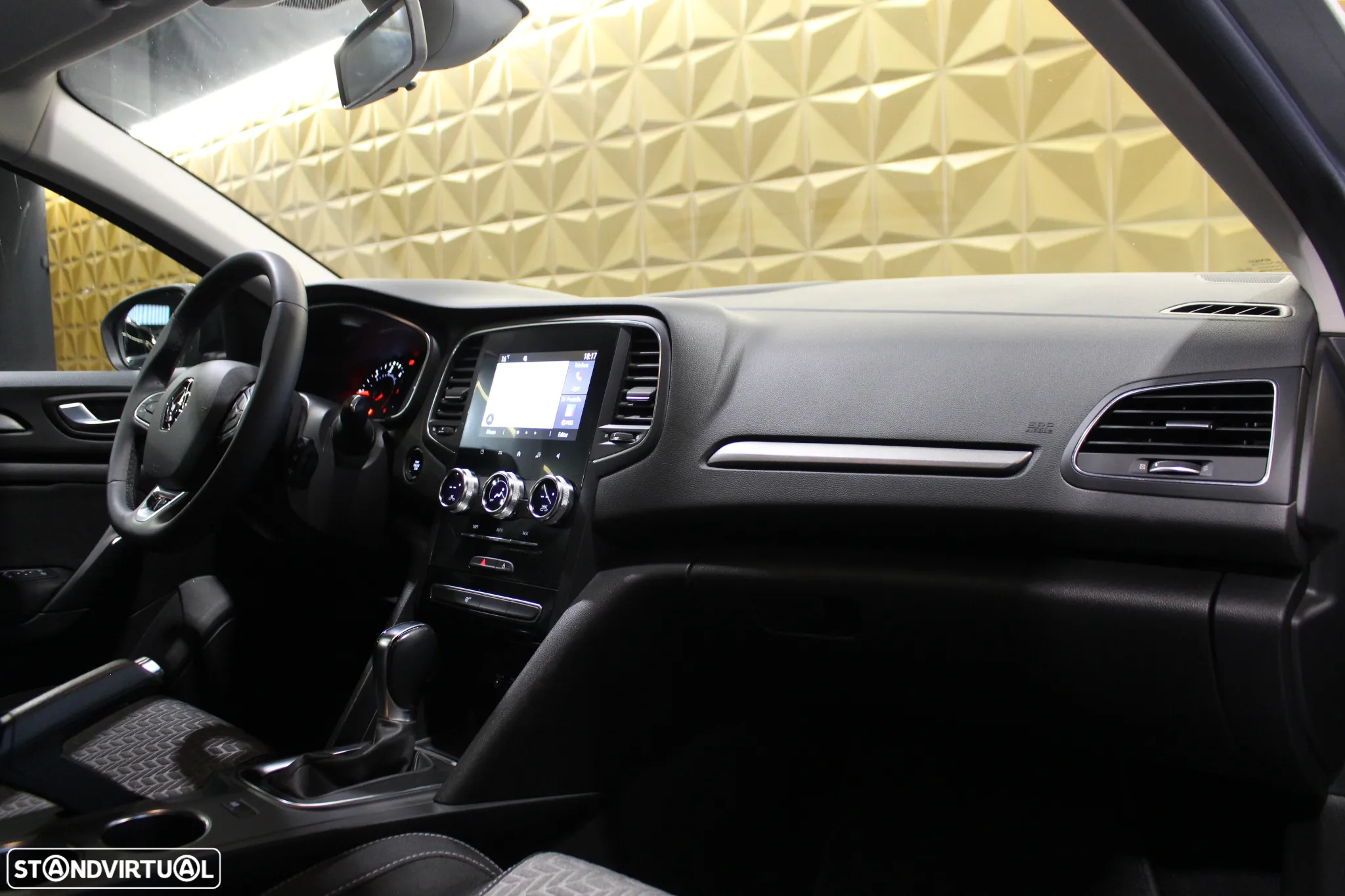 Renault Mégane Sport Tourer 1.5 Blue dCi Limited EDC - 13