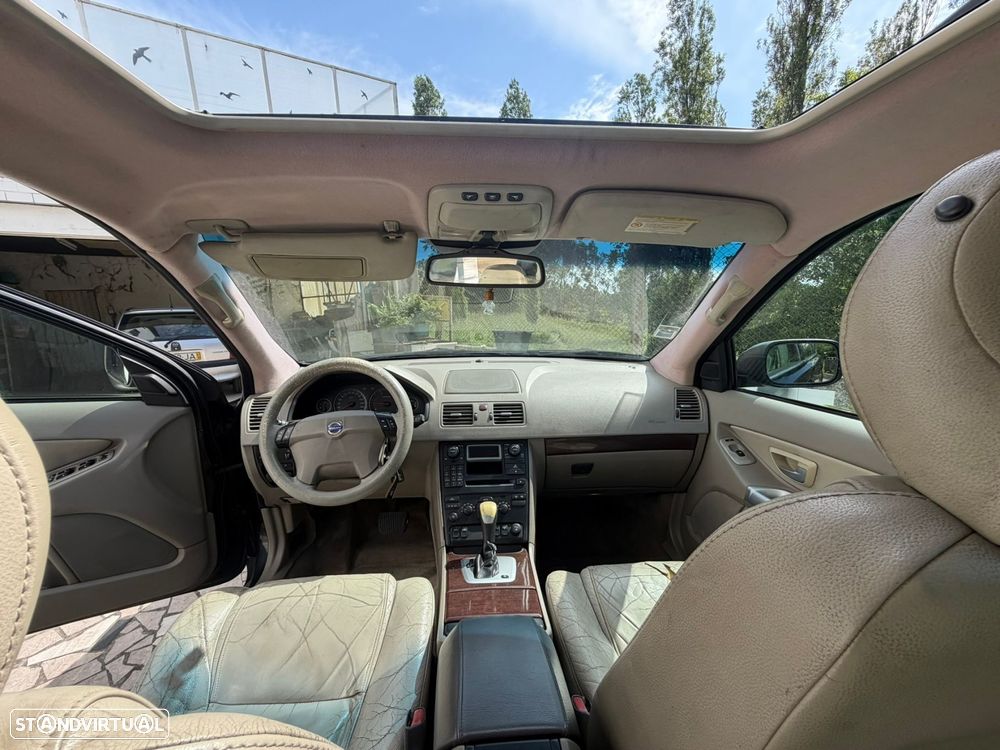 Volvo XC 90 2.4 D5 7L Nivel 2 Auto. - 36