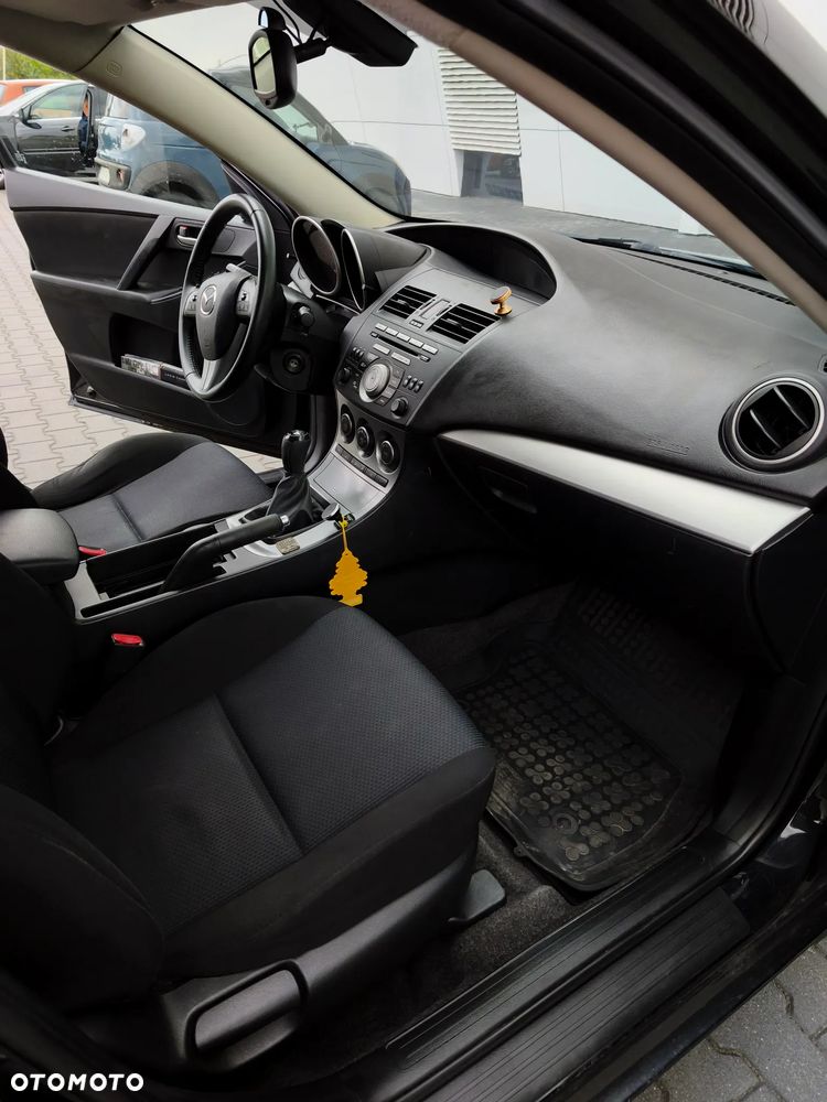 Mazda 3 - 13
