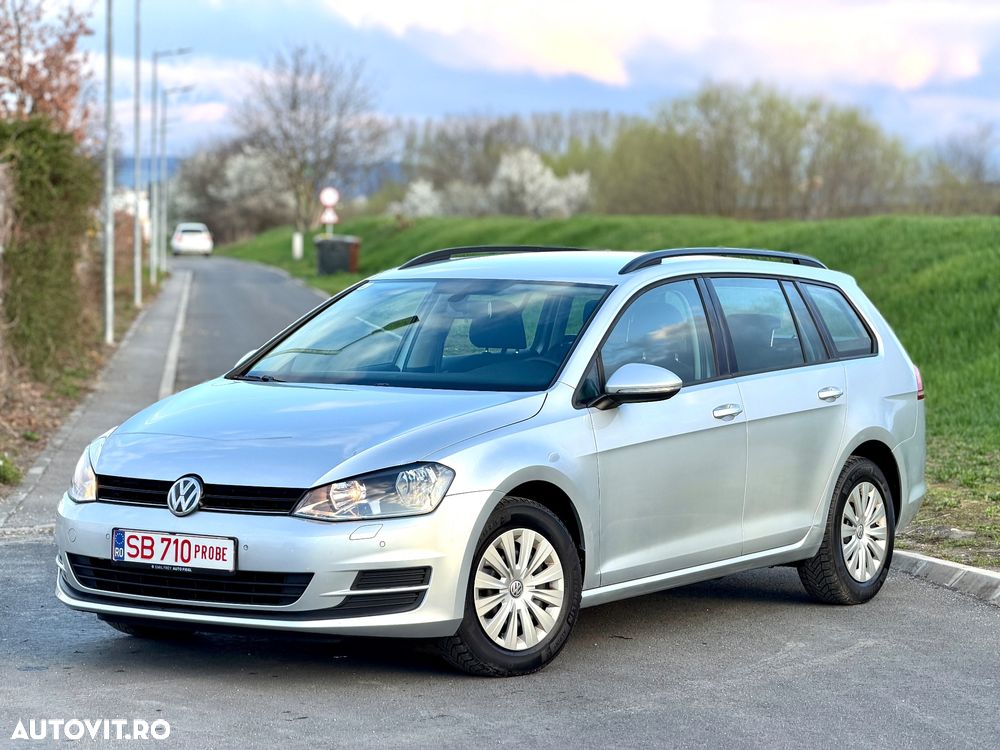 Volkswagen Golf 1.6 TDI BlueMotion Technology Comfortline - 4