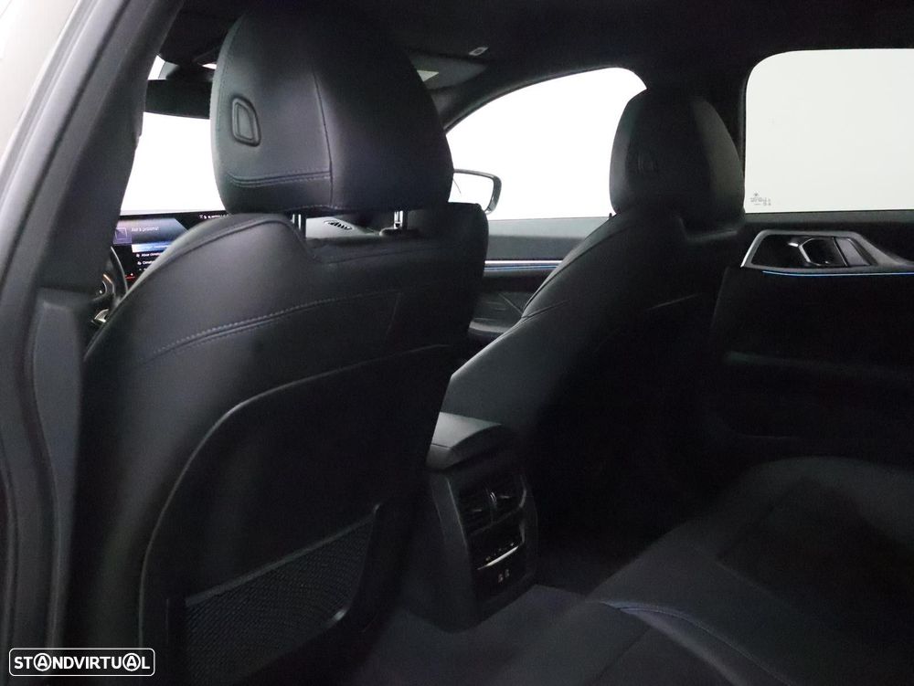 BMW i4 eDrive40 Pack Desportivo M - 30