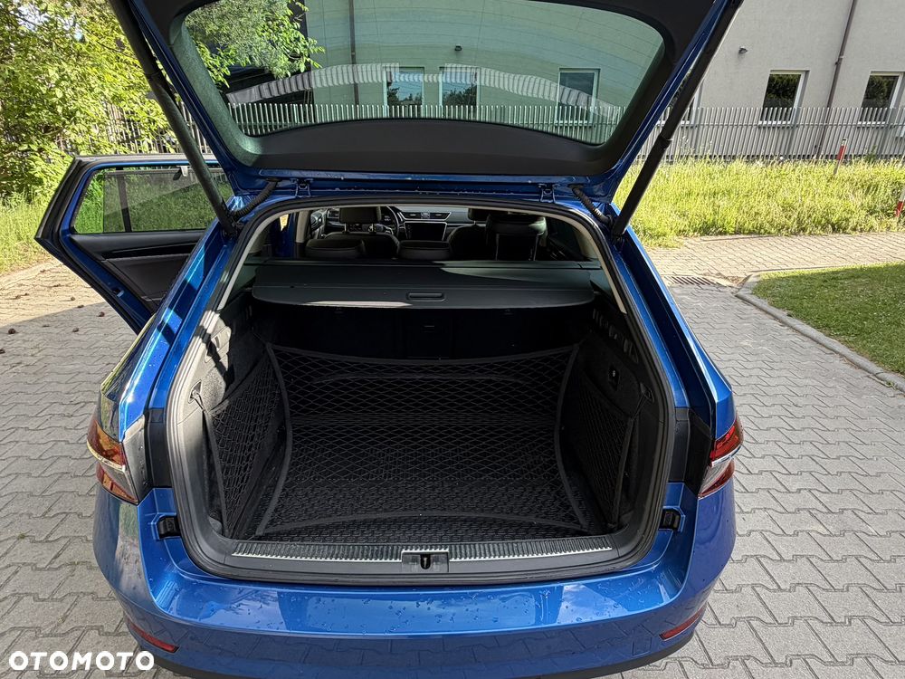Skoda Superb 1.5 TSI L&K DSG - 11