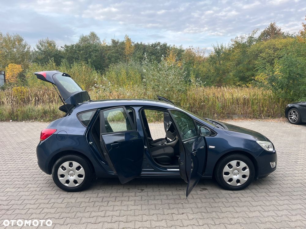 Opel Astra - 21