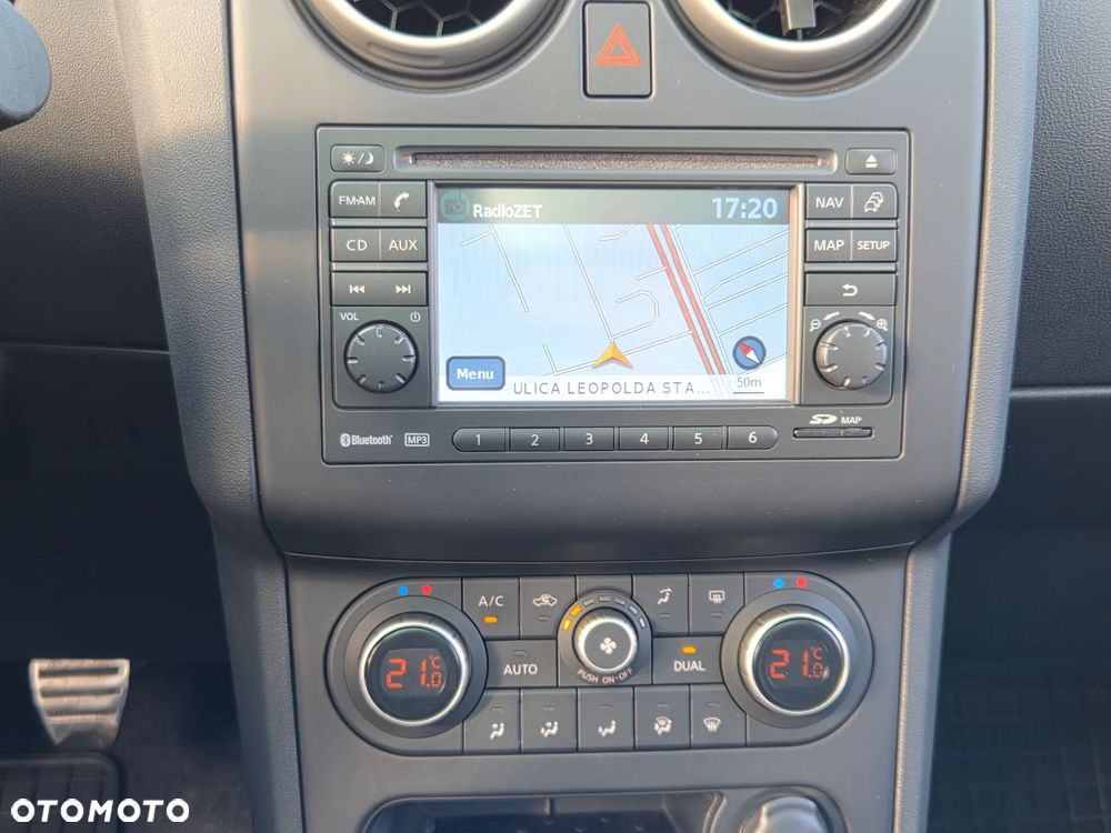 Nissan Qashqai 2.0 4x4 Tekna Premium - 12